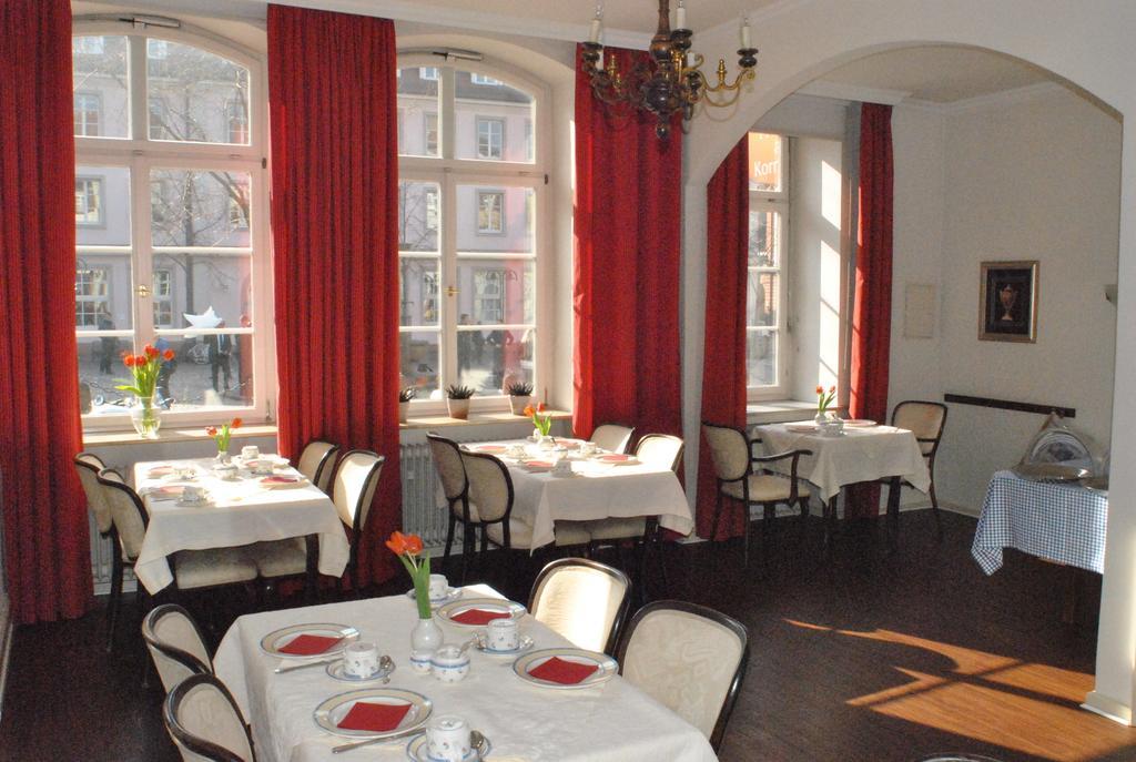 Hotel Am Kornmarkt Heidelberg Exteriör bild